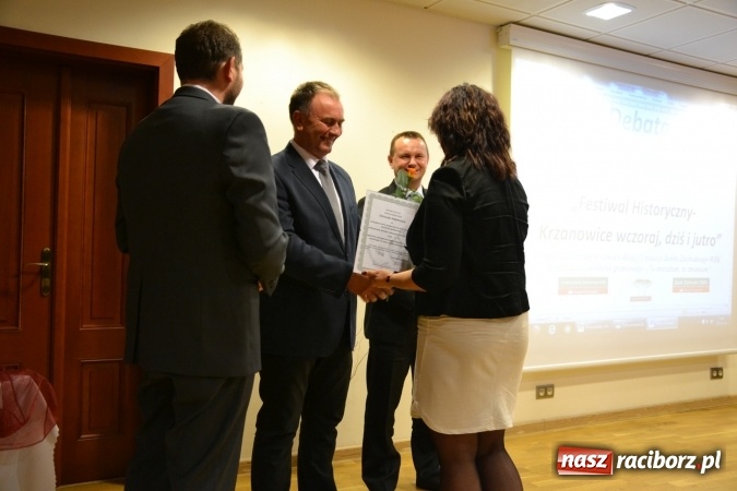 Zdjęcie w galerii na portalu naszraciborz.pl: Tu mieszkam, tu zmieniam - aktywni mieszkańcy gminy Krzanowice spotkali się na zamku wiadomości z regionu