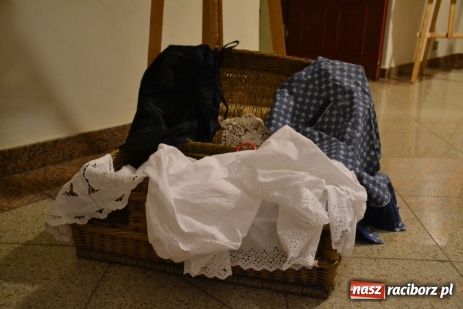 Zdjęcie w galerii na portalu naszraciborz.pl: Tu mieszkam, tu zmieniam - aktywni mieszkańcy gminy Krzanowice spotkali się na zamku wiadomości z regionu