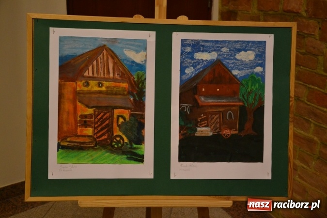 Zdjęcie w galerii na portalu naszraciborz.pl: Tu mieszkam, tu zmieniam - aktywni mieszkańcy gminy Krzanowice spotkali się na zamku wiadomości z regionu