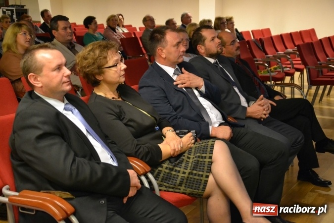 Zdjęcie w galerii na portalu naszraciborz.pl: Tu mieszkam, tu zmieniam - aktywni mieszkańcy gminy Krzanowice spotkali się na zamku wiadomości z regionu