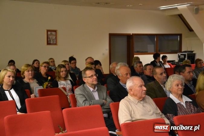 Zdjęcie w galerii na portalu naszraciborz.pl: Tu mieszkam, tu zmieniam - aktywni mieszkańcy gminy Krzanowice spotkali się na zamku wiadomości z regionu