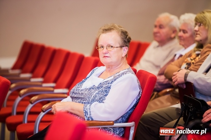 Zdjęcie w galerii na portalu naszraciborz.pl: Tu mieszkam, tu zmieniam - aktywni mieszkańcy gminy Krzanowice spotkali się na zamku wiadomości z regionu