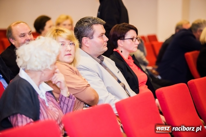 Zdjęcie w galerii na portalu naszraciborz.pl: Tu mieszkam, tu zmieniam - aktywni mieszkańcy gminy Krzanowice spotkali się na zamku wiadomości z regionu