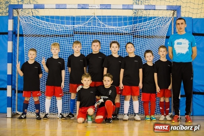 Zdjęcie w galerii na portalu naszraciborz.pl: Z podwórka na stadion o Puchar Tymbarku w Pietrowicach Wielkich wiadomości z regionu