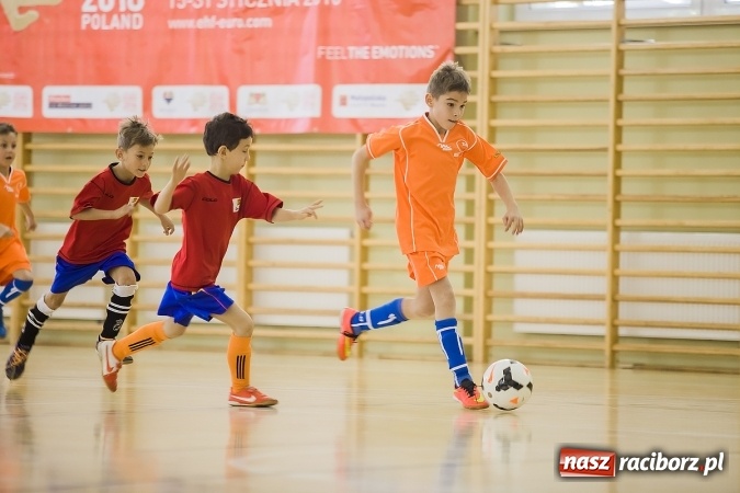 Zdjęcie w galerii na portalu naszraciborz.pl: Z podwórka na stadion o Puchar Tymbarku w Pietrowicach Wielkich wiadomości z regionu