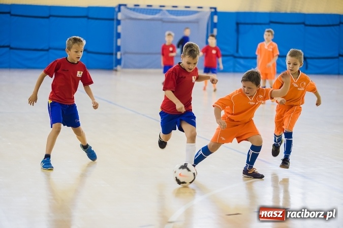 Zdjęcie w galerii na portalu naszraciborz.pl: Z podwórka na stadion o Puchar Tymbarku w Pietrowicach Wielkich wiadomości z regionu