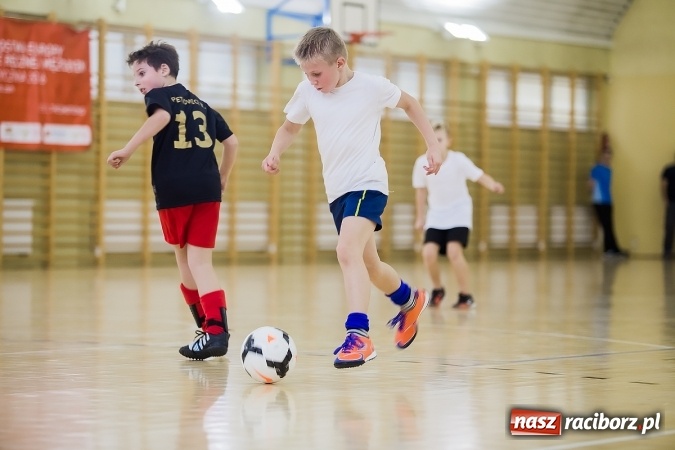 Zdjęcie w galerii na portalu naszraciborz.pl: Z podwórka na stadion o Puchar Tymbarku w Pietrowicach Wielkich wiadomości z regionu