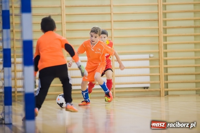 Zdjęcie w galerii na portalu naszraciborz.pl: Z podwórka na stadion o Puchar Tymbarku w Pietrowicach Wielkich wiadomości z regionu
