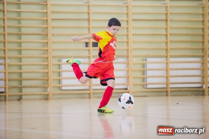 Zdjęcie w galerii na portalu naszraciborz.pl: Z podwórka na stadion o Puchar Tymbarku w Pietrowicach Wielkich wiadomości z regionu
