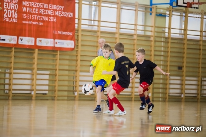 Zdjęcie w galerii na portalu naszraciborz.pl: Z podwórka na stadion o Puchar Tymbarku w Pietrowicach Wielkich wiadomości z regionu