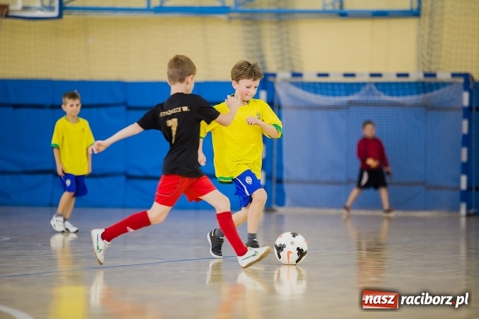 Zdjęcie w galerii na portalu naszraciborz.pl: Z podwórka na stadion o Puchar Tymbarku w Pietrowicach Wielkich wiadomości z regionu