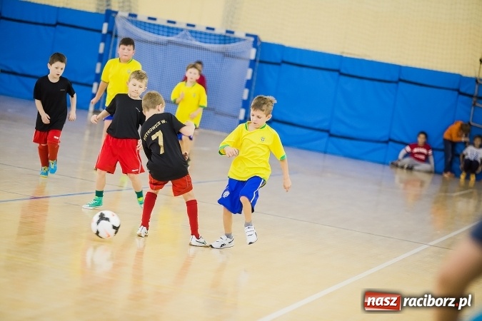Zdjęcie w galerii na portalu naszraciborz.pl: Z podwórka na stadion o Puchar Tymbarku w Pietrowicach Wielkich wiadomości z regionu