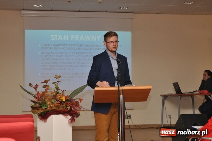 Zdjęcie w galerii na portalu naszraciborz.pl: Wkręceni w wiatraki próbują się wykręcić – ciąg dalszy sprawy krzanowickiej farmy wiatrowej wiadomości z regionu