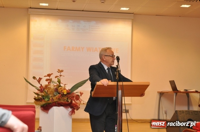 Zdjęcie w galerii na portalu naszraciborz.pl: Wkręceni w wiatraki próbują się wykręcić – ciąg dalszy sprawy krzanowickiej farmy wiatrowej wiadomości z regionu