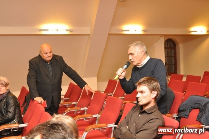 Zdjęcie w galerii na portalu naszraciborz.pl: Wkręceni w wiatraki próbują się wykręcić – ciąg dalszy sprawy krzanowickiej farmy wiatrowej wiadomości z regionu