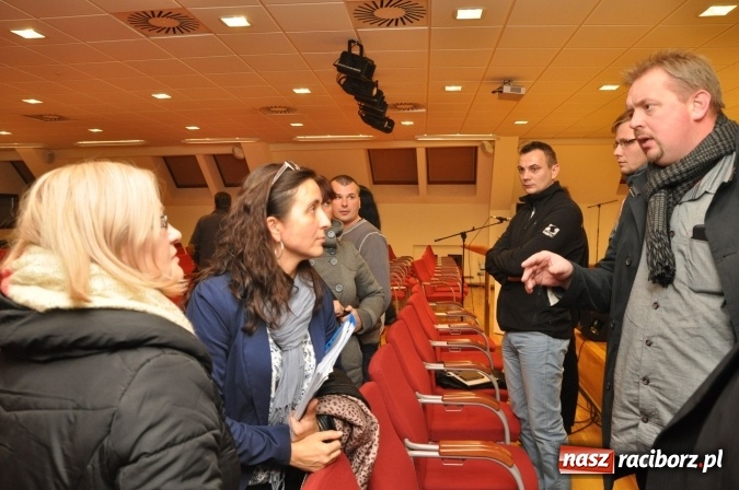 Zdjęcie w galerii na portalu naszraciborz.pl: Wkręceni w wiatraki próbują się wykręcić – ciąg dalszy sprawy krzanowickiej farmy wiatrowej wiadomości z regionu