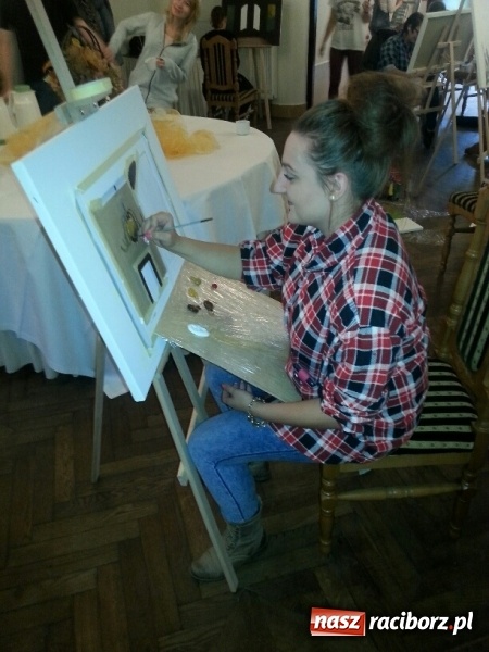 Zdjęcie w galerii na portalu naszraciborz.pl: W Pałacu Wojnowice odbył się plener malarski. Efekty można obejrzeć dziś na wernisażu wiadomości z regionu