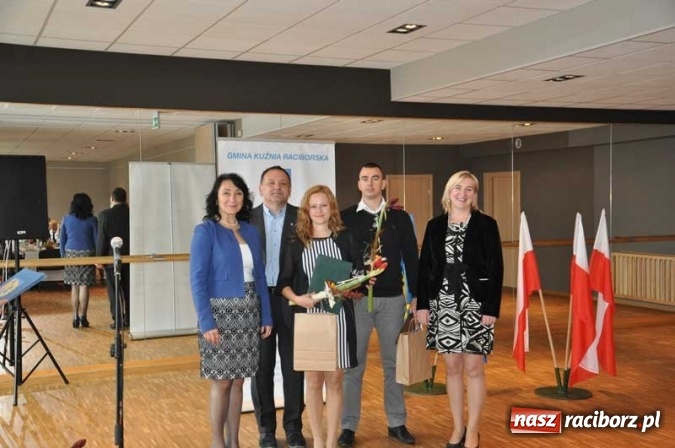 Zdjęcie w galerii na portalu naszraciborz.pl: Spotkanie przedstawicieli samorządu gminy Kuźnia Raciborska z nauczycielami wiadomości z regionu