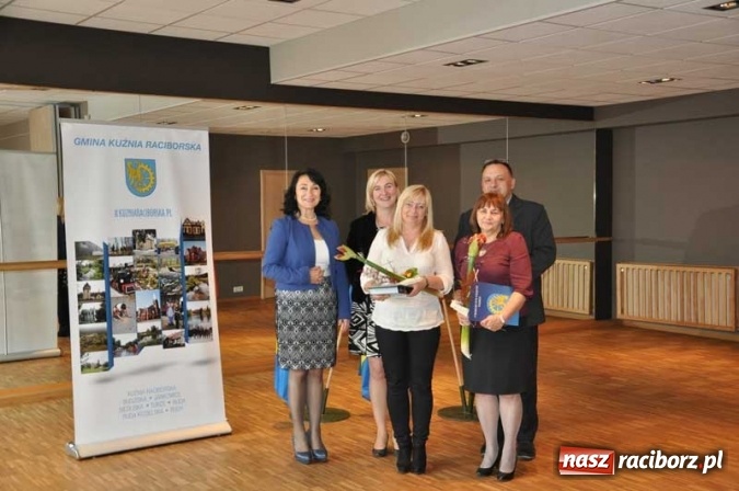 Zdjęcie w galerii na portalu naszraciborz.pl: Spotkanie przedstawicieli samorządu gminy Kuźnia Raciborska z nauczycielami wiadomości z regionu