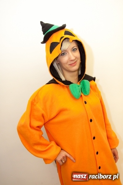 Zdjęcie w galerii na portalu naszraciborz.pl: Halloweenowe nocne szperanie w Robanie wiadomości z regionu