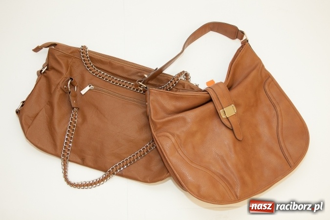 Zdjęcie w galerii na portalu naszraciborz.pl: Halloweenowe nocne szperanie w Robanie wiadomości z regionu