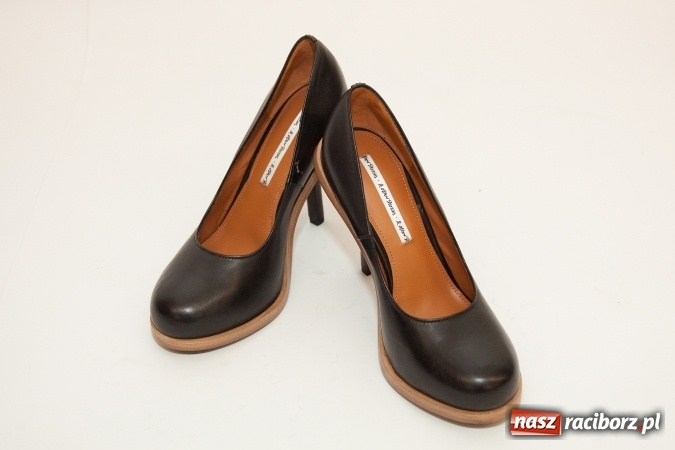 Zdjęcie w galerii na portalu naszraciborz.pl: Halloweenowe nocne szperanie w Robanie wiadomości z regionu