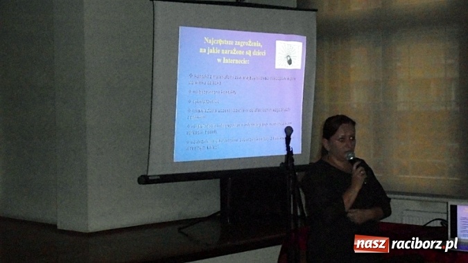 Zdjęcie w galerii na portalu naszraciborz.pl: Cyberprzemoc to też przemoc  wiadomości z regionu