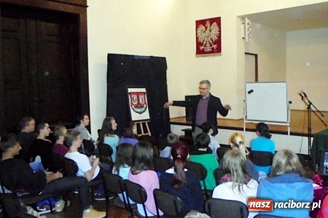Zdjęcie w galerii na portalu naszraciborz.pl: W Gimnazjum nr 5 profesjonalnie rozmawiano o dopalaczach  wiadomości z regionu