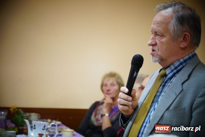 Zdjęcie w galerii na portalu naszraciborz.pl: Seniorzy z Nędzy przy karaoke świętowali sw&oacute;j dzień wiadomości z regionu