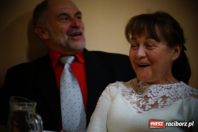 Zdjęcie w galerii na portalu naszraciborz.pl: Seniorzy z Nędzy przy karaoke świętowali sw&oacute;j dzień wiadomości z regionu