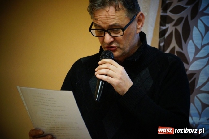 Zdjęcie w galerii na portalu naszraciborz.pl: Seniorzy z Nędzy przy karaoke świętowali sw&oacute;j dzień wiadomości z regionu