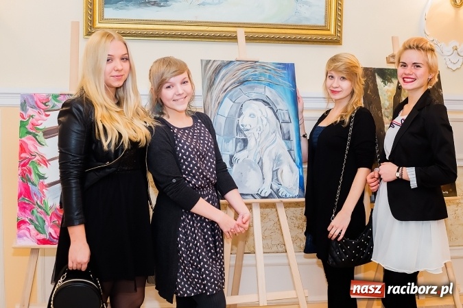 Zdjęcie w galerii na portalu naszraciborz.pl: Wernisaż prac malarskich w Pałacu Wojnowice wiadomości z regionu