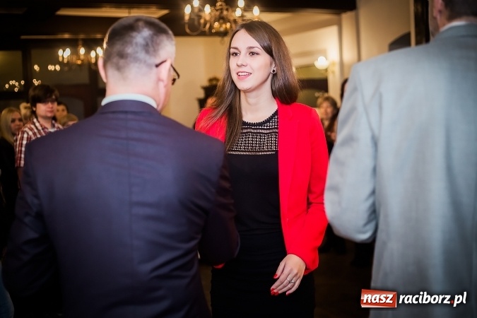 Zdjęcie w galerii na portalu naszraciborz.pl: Wernisaż prac malarskich w Pałacu Wojnowice wiadomości z regionu