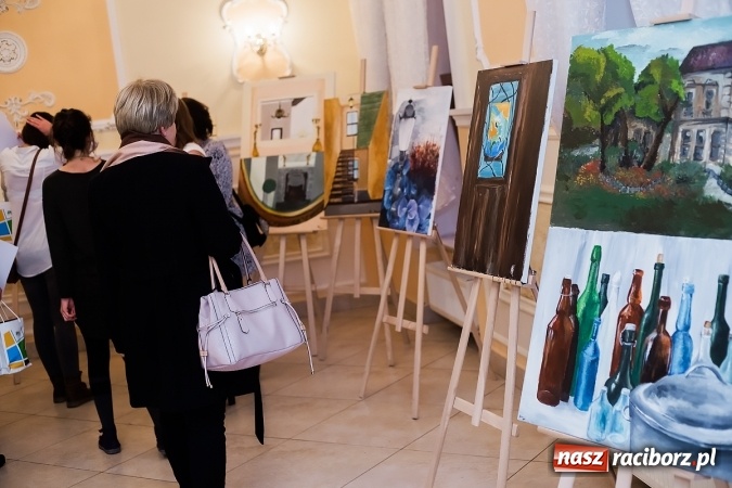 Zdjęcie w galerii na portalu naszraciborz.pl: Wernisaż prac malarskich w Pałacu Wojnowice wiadomości z regionu