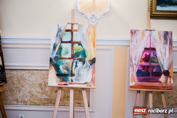 Zdjęcie w galerii na portalu naszraciborz.pl: Wernisaż prac malarskich w Pałacu Wojnowice wiadomości z regionu