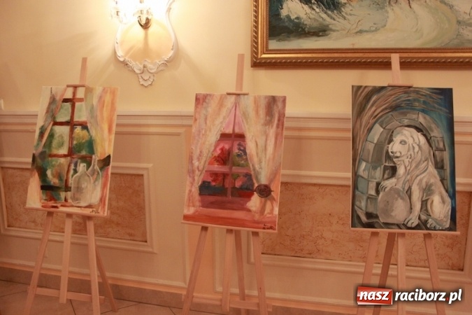 Zdjęcie w galerii na portalu naszraciborz.pl: Wernisaż prac malarskich w Pałacu Wojnowice wiadomości z regionu
