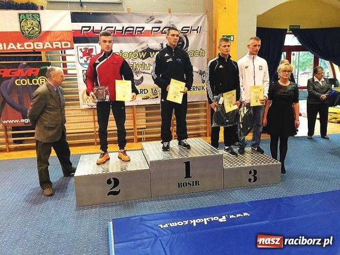 Zdjęcie w galerii na portalu naszraciborz.pl: Dobra walka zapaśników Dębu na zakończenie tegorocznego sezonu startowego  wiadomości z regionu