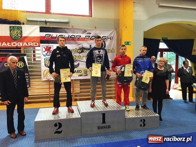 Zdjęcie w galerii na portalu naszraciborz.pl: Dobra walka zapaśników Dębu na zakończenie tegorocznego sezonu startowego  wiadomości z regionu