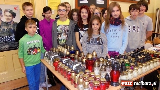 Zdjęcie w galerii na portalu naszraciborz.pl: Podaruj znicz na Kresy 2015 – Gimnazjum nr 5 wzięło udział w akcji  wiadomości z regionu