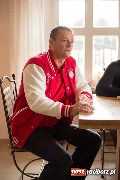 Zdjęcie w galerii na portalu naszraciborz.pl: - Najlepsze lata dzieciństwa spędziłem tutaj, gdzie teraz jest Zajazd Biskupi. Spotkanie z Bernhardem Galetzką wiadomości z regionu