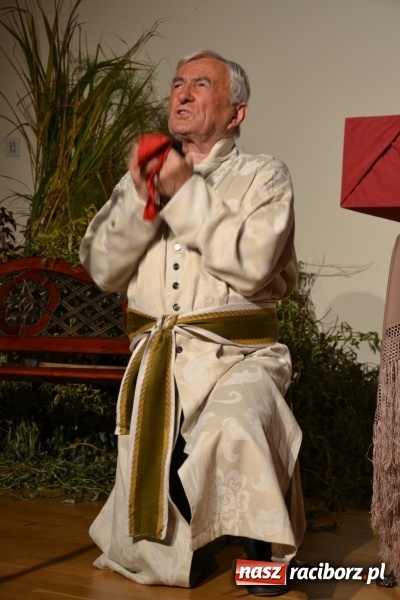 Zdjęcie w galerii na portalu naszraciborz.pl: Falbanka i szabelka - premiera spektaklu w nowej obsadzie na Zamku Piastowskim za nami  wiadomości z regionu