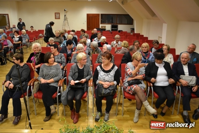 Zdjęcie w galerii na portalu naszraciborz.pl: Falbanka i szabelka - premiera spektaklu w nowej obsadzie na Zamku Piastowskim za nami  wiadomości z regionu