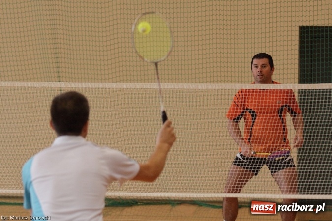 Zdjęcie w galerii na portalu naszraciborz.pl: Drążek i Kuśnierz najlepsi w badmintonie wiadomości z regionu