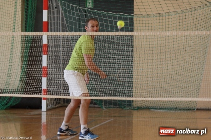 Zdjęcie w galerii na portalu naszraciborz.pl: Drążek i Kuśnierz najlepsi w badmintonie wiadomości z regionu