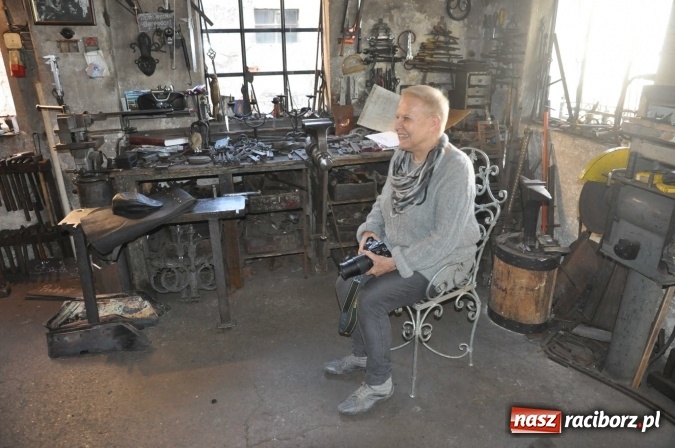 Zdjęcie w galerii na portalu naszraciborz.pl: Elżbieta Dzikowska na tropie najciekawszych miejsc ziemi raciborskiej wiadomości z regionu