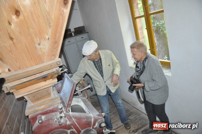 Zdjęcie w galerii na portalu naszraciborz.pl: Elżbieta Dzikowska na tropie najciekawszych miejsc ziemi raciborskiej wiadomości z regionu