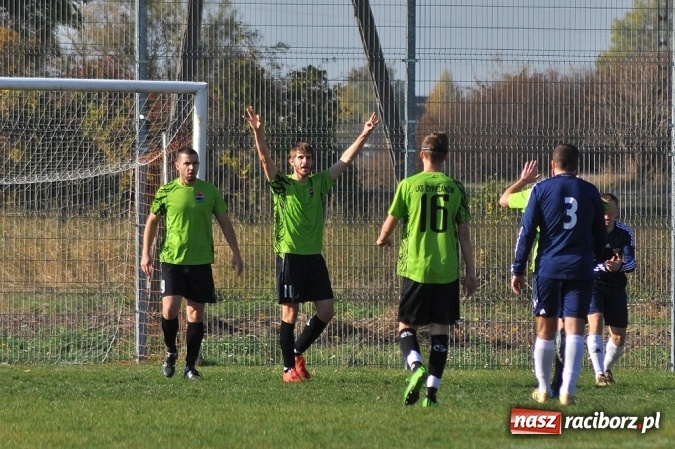 Zdjęcie w galerii na portalu naszraciborz.pl: Cyprzanów zremisował z wiceliderem z Rud wiadomości z regionu