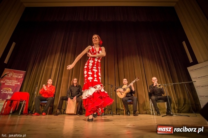 Zdjęcie w galerii na portalu naszraciborz.pl: Pieprz i Wanilia w Raciborskim Centrum Kultury wiadomości z regionu