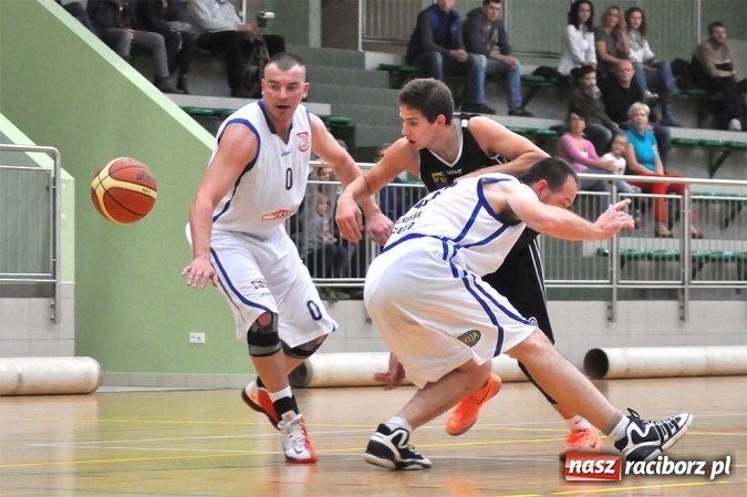 Zdjęcie w galerii na portalu naszraciborz.pl: Akademicy z Katowic lepsi od Ofensywy wiadomości z regionu