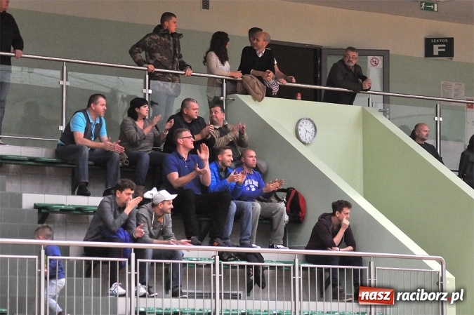 Zdjęcie w galerii na portalu naszraciborz.pl: Akademicy z Katowic lepsi od Ofensywy wiadomości z regionu